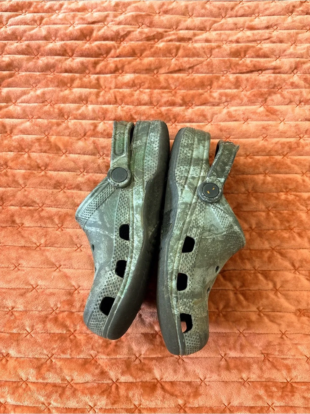 Kids Camouflage Slip-On Crocs - Gray Green